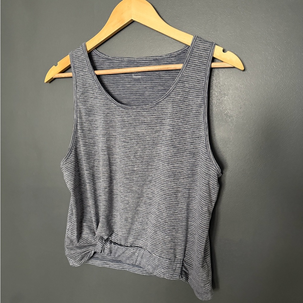 GAP Fit Charcoal / Navy toned Striped Tank Top